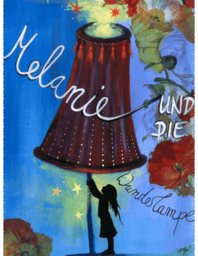 Ein kleines Mädchen rüttelt an einer übergroßen Stehlampe, aus der sich leuchtender Sternenstaub nach oben und über sie ergießt.